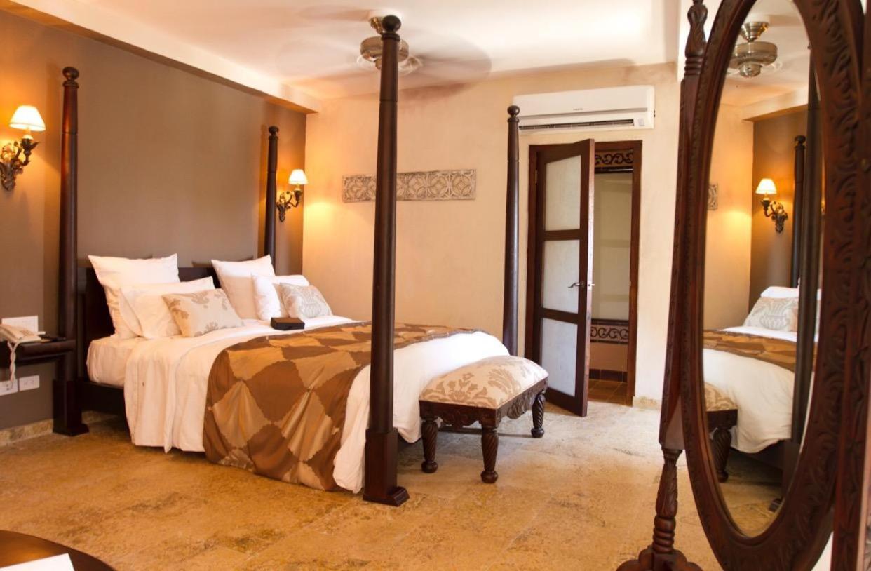 Hotel San Pedro Suite Cartagène Extérieur photo